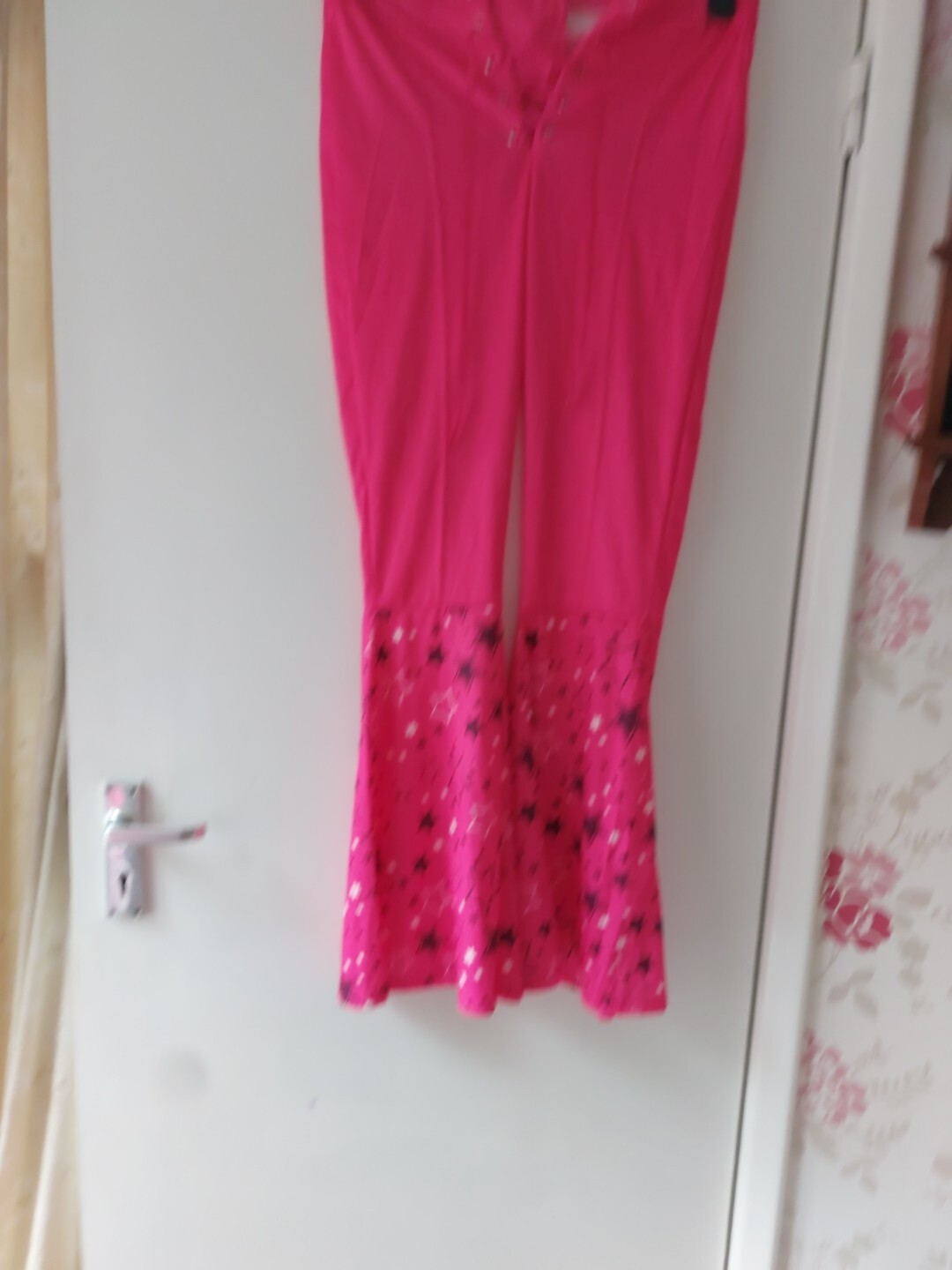 Picture 8 of 24