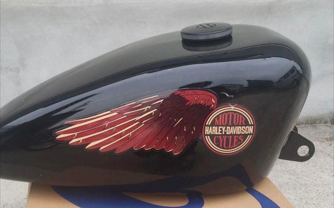 xl1200タンク 04-06 Harley XL1200 Custom Sportster OEM Gas Fuel Tank XL883 XL