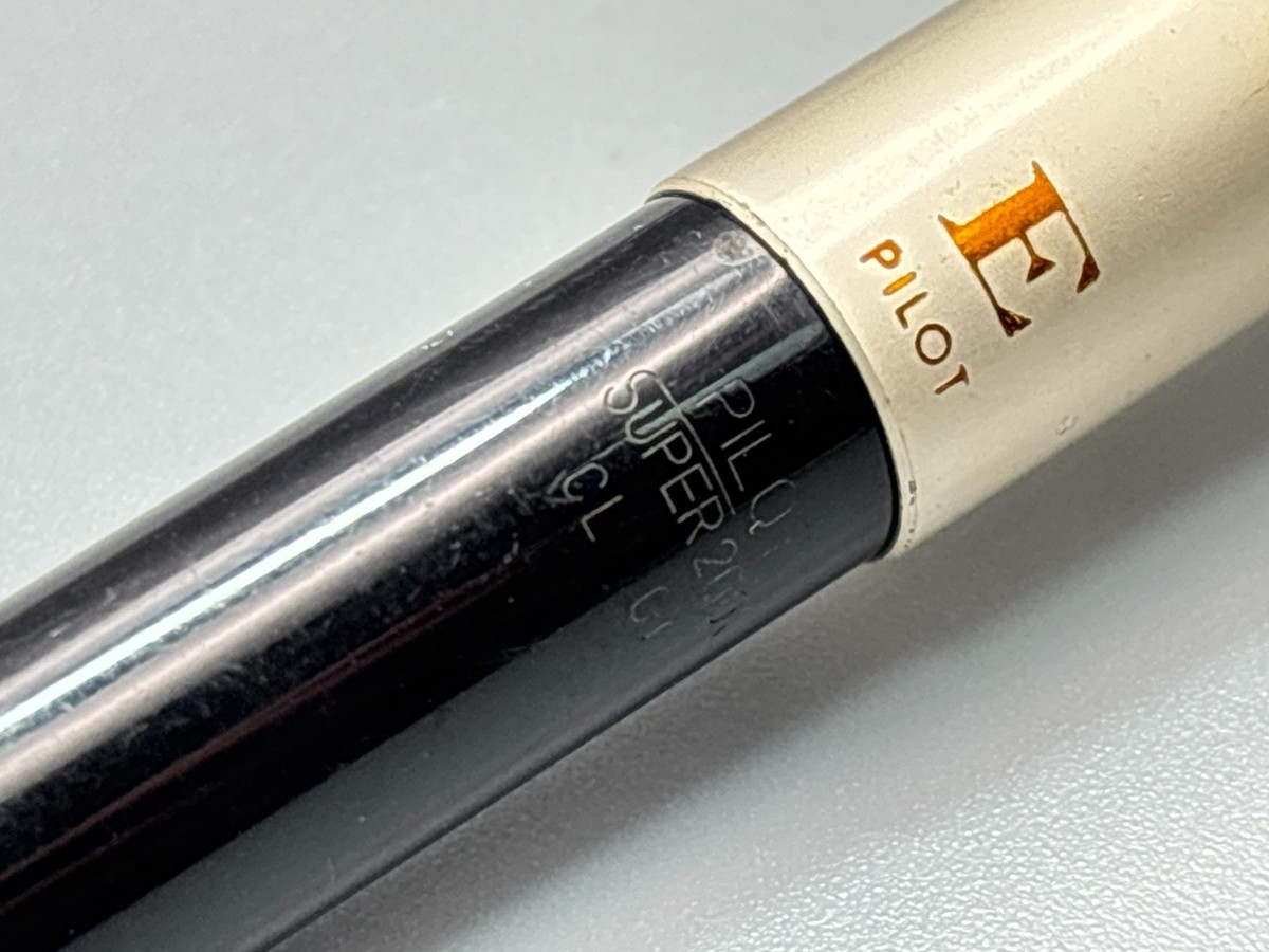 Vintage Pilot Super 200V Fountain Pen 14K Fine Nib Black from