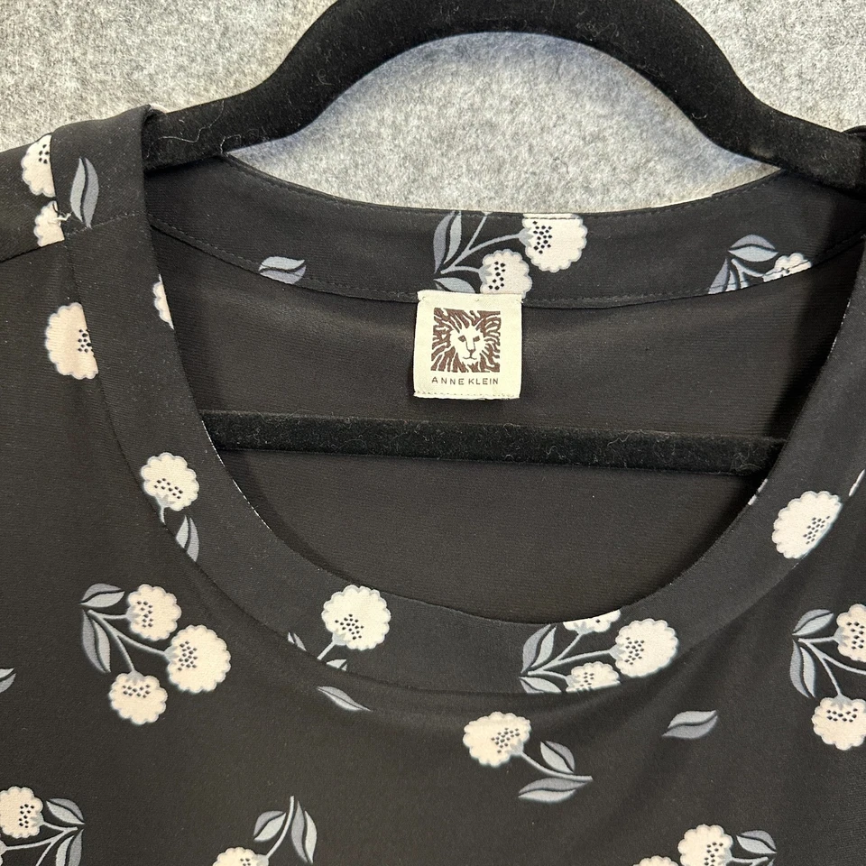 Top túnica oscilante Anne Klein para mujer tejido de poliéster mangas 3/4 negro/floral XL-1X Foto 2 de 4