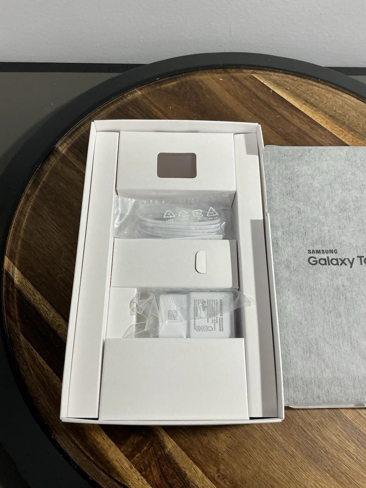 Samsung Galaxy Tab A 8.0" SM-T387V (LTE-VERIZON) 32gb Tablet - NEW IN BOX - Image 4 of 4