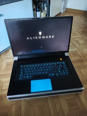 Alienware X17 R1 i7 11800H RTX 3080 16GB VRAM 16GB RAM 512GB 330W Gaming Laptop