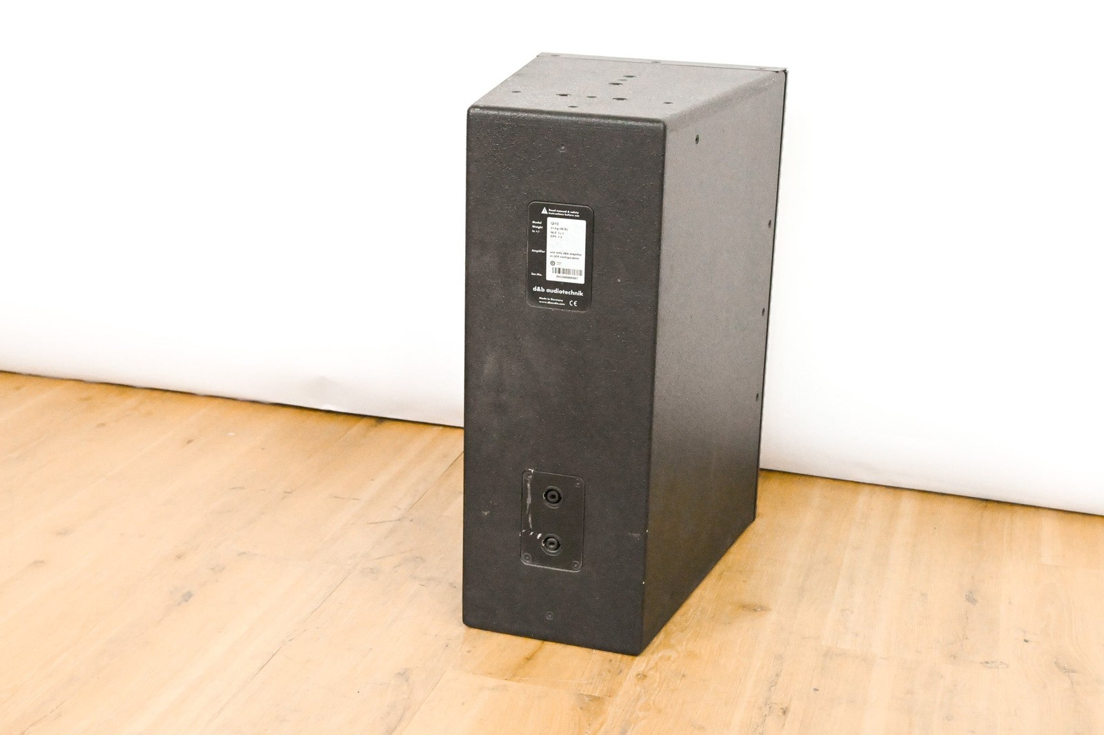 Passive Reegister d&b audiotechnik Qi-10 2-Way Passive Installation Loudspeaker CG011LM ...