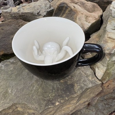 Black Ceramic Creepy Creature Cup Mug Hidden Creature Inside Coffee /Tea Cup