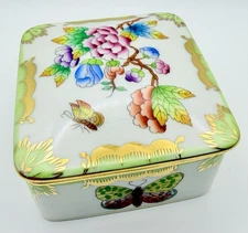 Herend Hungary Queen Victoria Trinket Squared Box & Lid Floral Butterflies