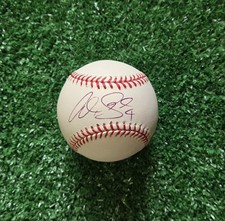 Check Out the World's Biggest Autographed Baseball Collection 19