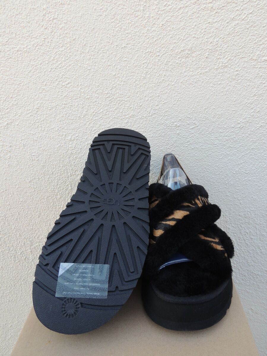UGG DISCO CROSS TIGER SHEEPSKIN FLUFF SLIDE PLATFORM SANDALS UGG DISCO CROSS TIGER SHEEPSKIN FLUFF SLIDE PLATFORM SANDALS