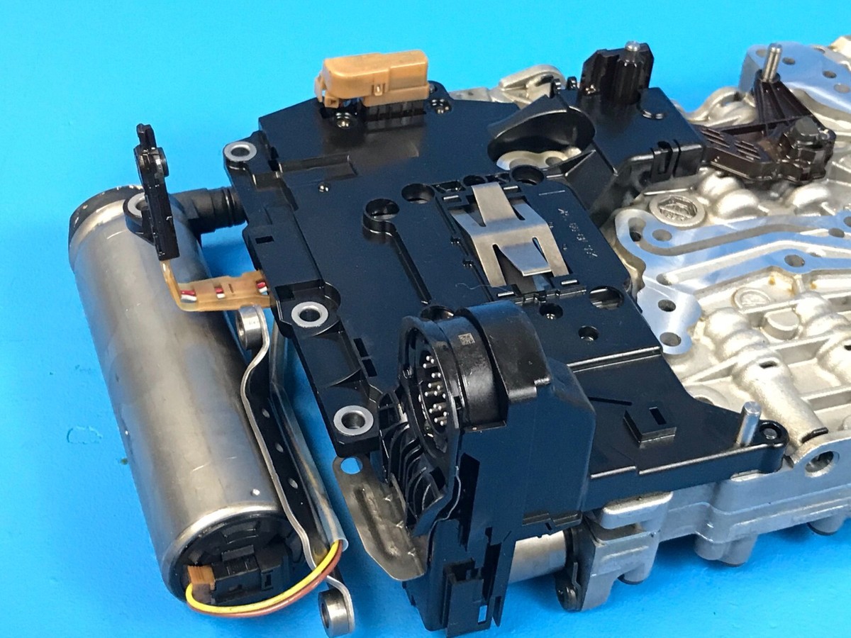 12-17 BMW F10 F30 F32 335I 435I AUTOMATIC TRANSMISSION VALVE BODY