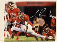 Lavonte David Signed Tampa Bay Buccaneers 8x10 Photo PSA/DNA