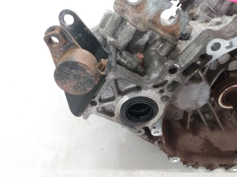 SCION TC Coupe 5 Speed Manual Transmission 2005 2006 2007 2008 2009 2010 Foto 2 de 4