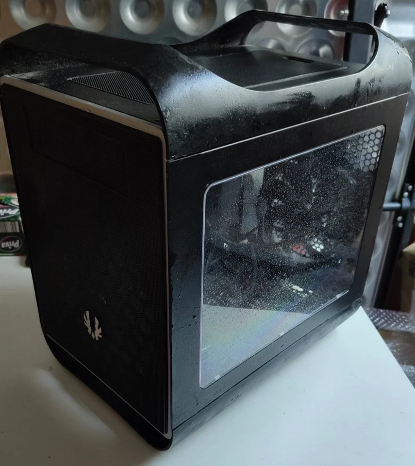 Gaming PC Gehäuse Bitfenix Prodigy Mit Lüftern - Bild 2 von 2