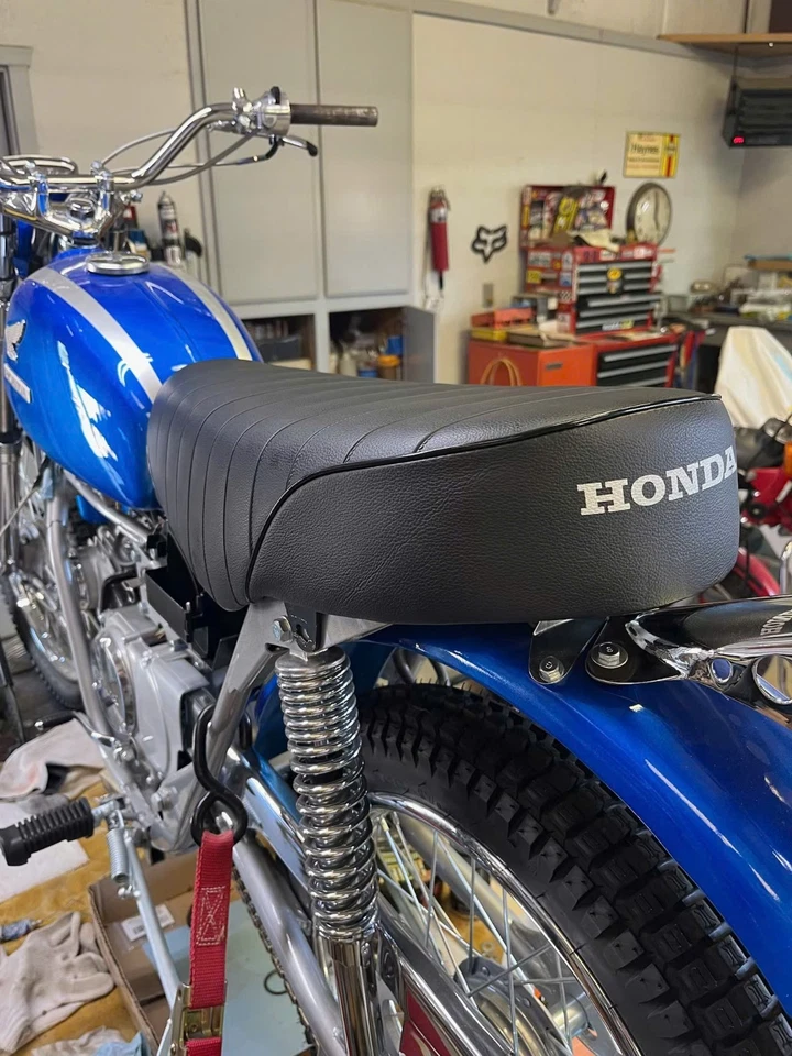 Honda SL90 SL 90 1969 Seat Saddle ( Black ) New Complete Motorcycle Metal Pan. - Image 4 of 4