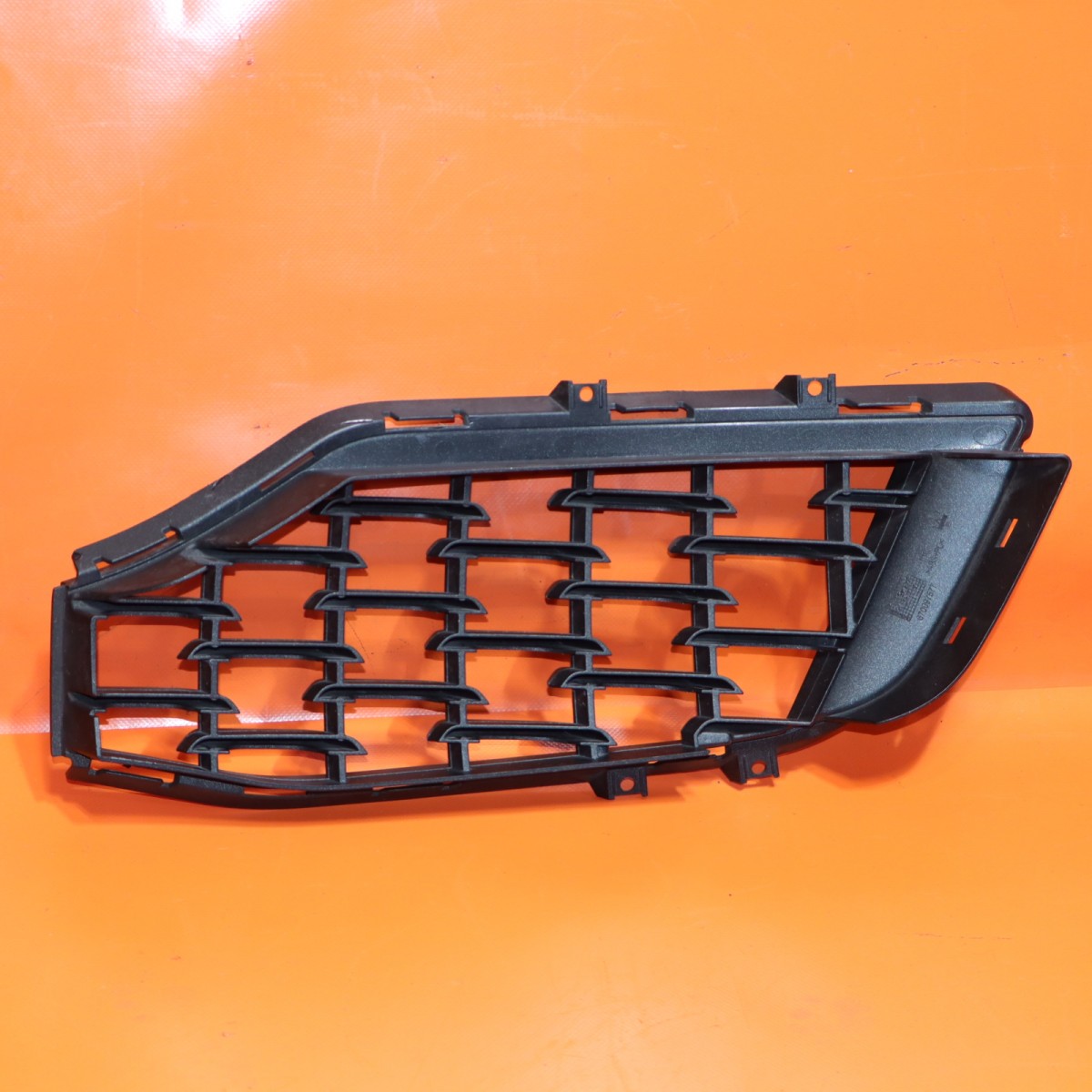 Maserati Ghibli 334 Ultima 2021-2023 Right Lower Bumper grilles Pair P/N 670097587
