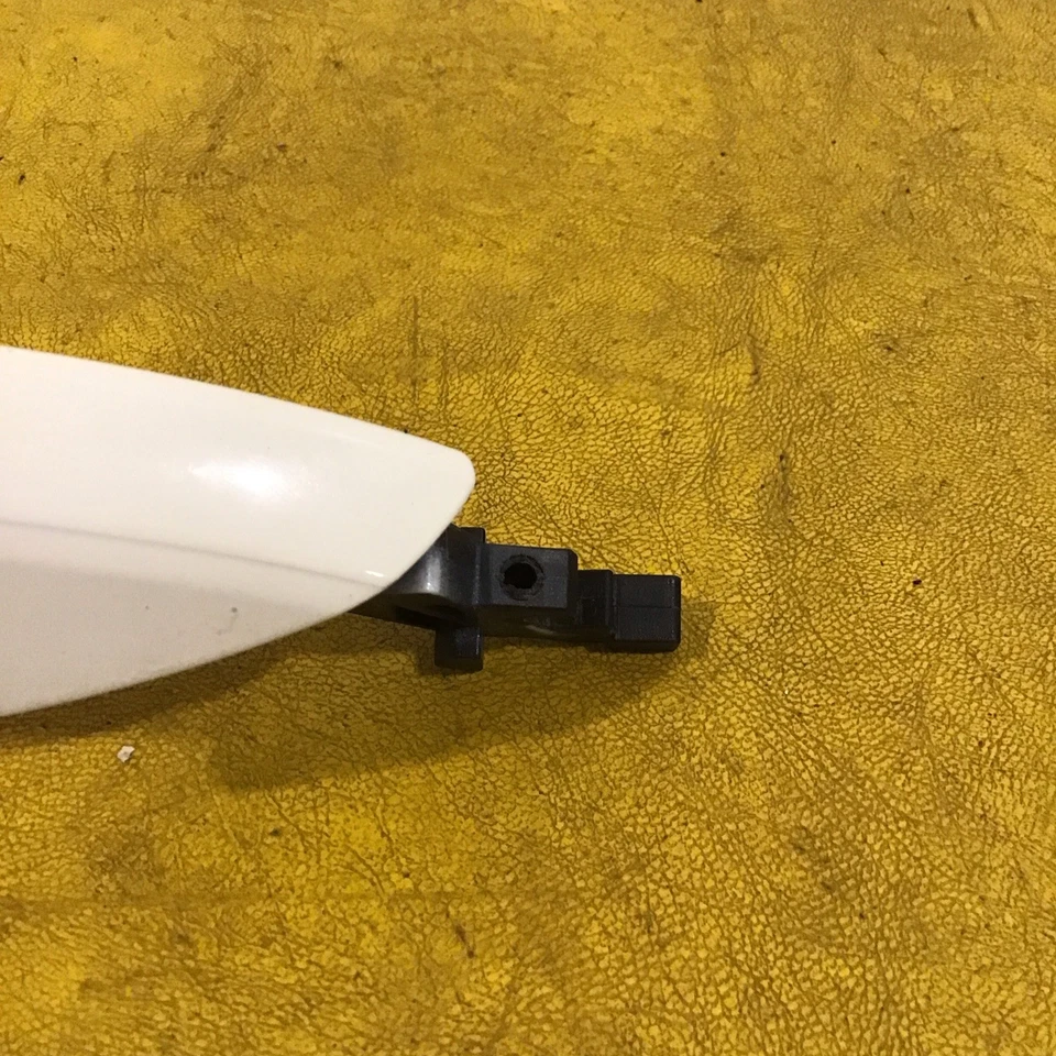 Задняя левая ручка водительской двери 2012-2016 Mercedes Benz GLS 450 A2047600320 - Изображение 3 из 4