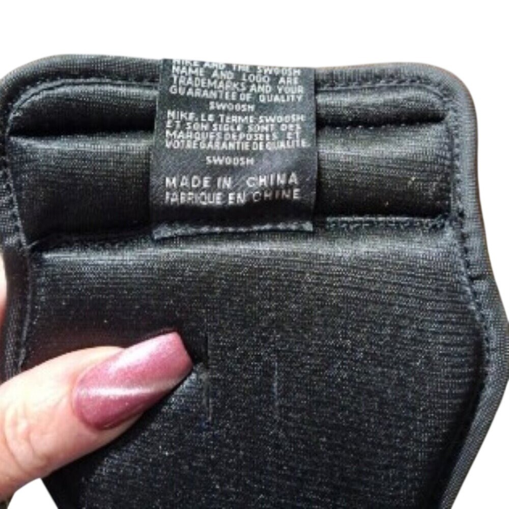 Nike Air Jordan 1 Retro High OG Satin Shadow Wmns 7.5 / 6Y – 100% Authentic NIB thumbnail 2