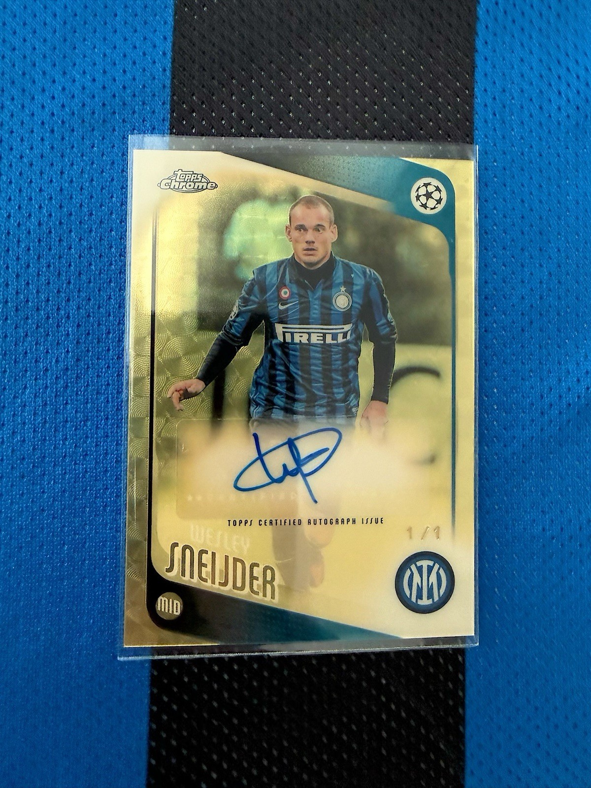 ￼​Wesley Sneijder 2025-26 Topps Chrome UEFA AUTO SUPERFRACTOR 1/1 Inter Milan view 2