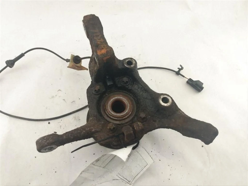 1999 - 2004 Volvo C70 Front Left LH Hand Driver Spindle Knuckle Assembly Oem - Image 3 of 4