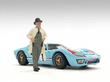 "RACE DAY 2" FIGURINE II FOR 1/24 SCALE MODELS BY AMERICAN DIORAMA 76396