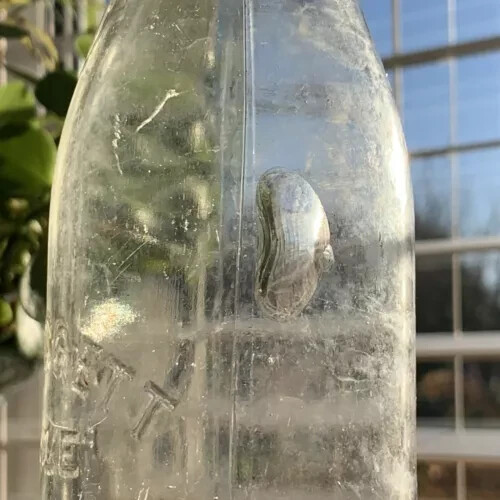J. W. Hoggett Pickle & Vinegar Manf Gateshead Vintage Antique Glass Bottle - Picture 6 of 6