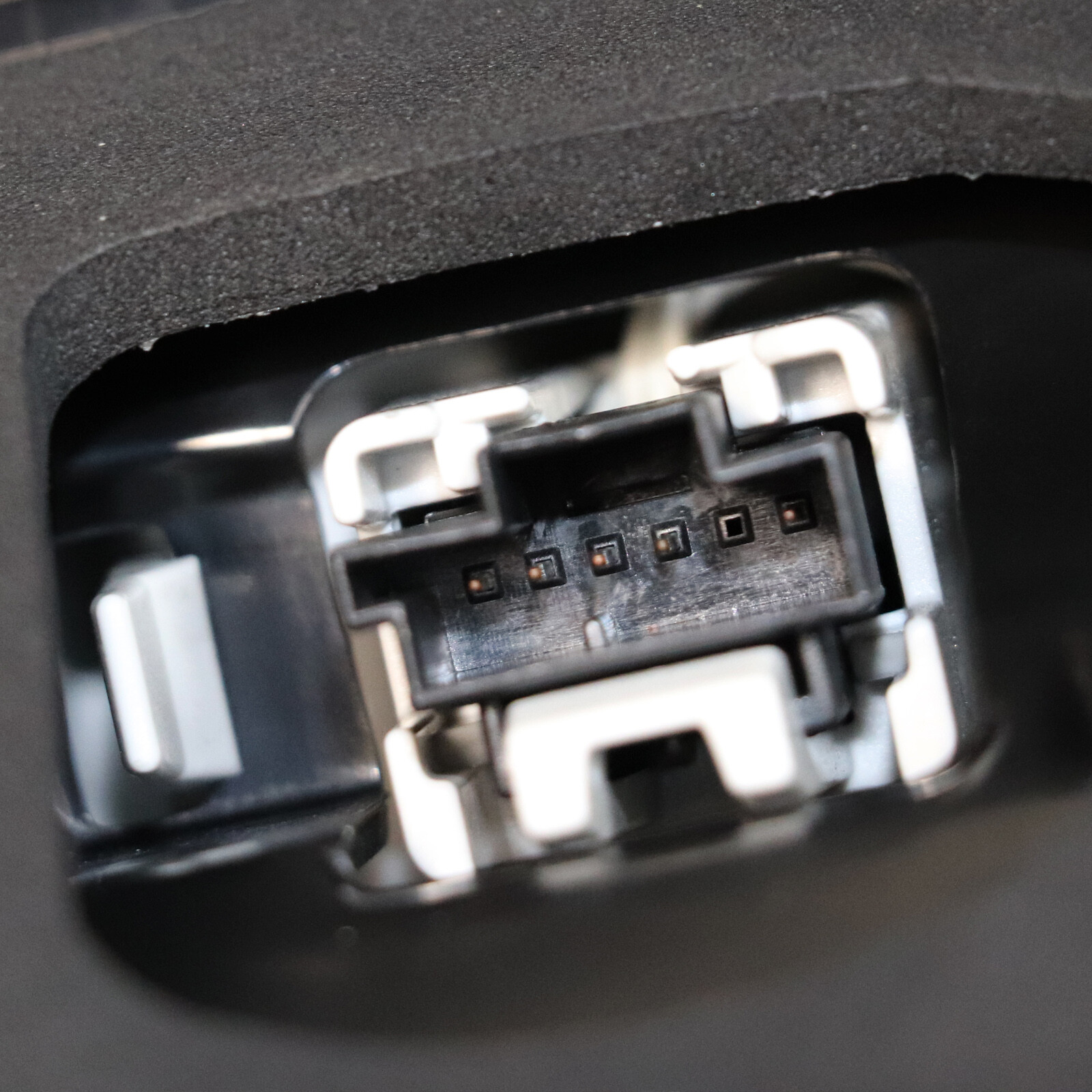 Paire De Buses Lave-Phare Avant BMW E87 – Réf. 61673414961 / 61673414962 – Nettoyage Efficace Phares