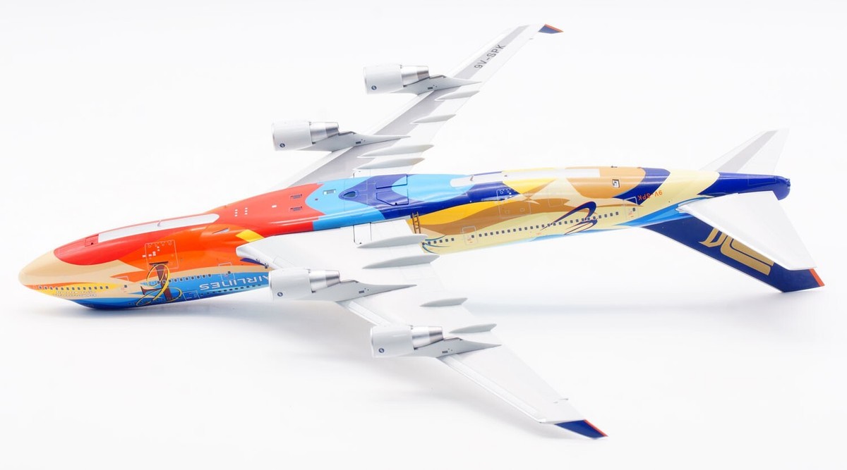 SQ Wings 1:200 Singapore Airlines Boeing B747-400 Diecast