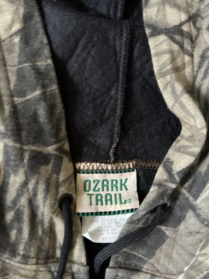 Vintage Ozark Trail Camo Hooded Jacket Mens Size Medium Made In USA - Image 3 of 4
