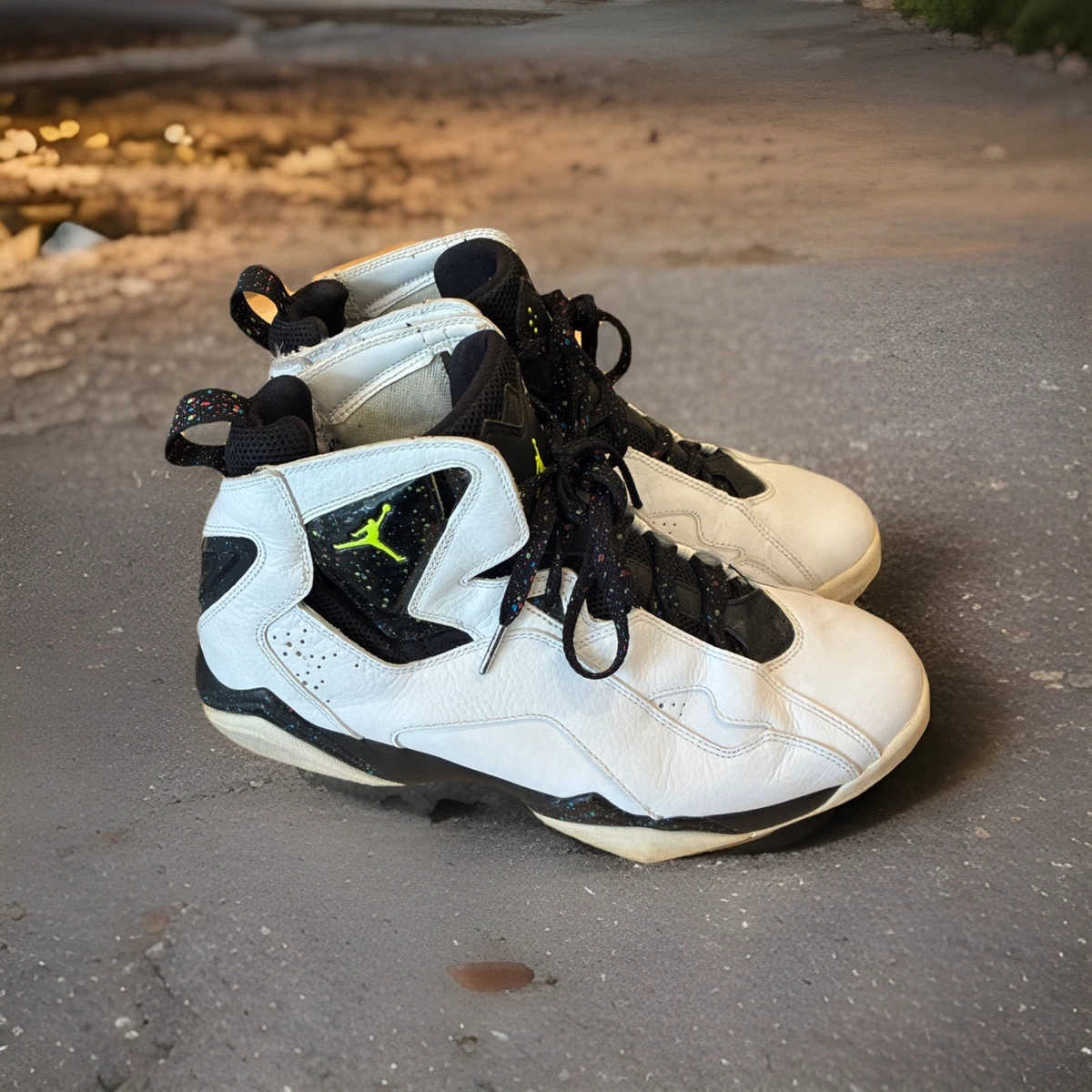 Jordan True Flight White Neon Yellow for Sale | Authenticity