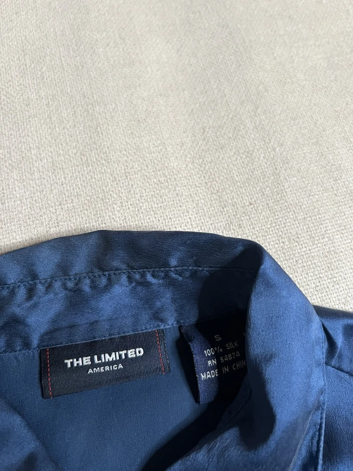 Blusa para mujer The Limited America azul 100 % seda con botones. Talla pequeña Foto 4 de 4