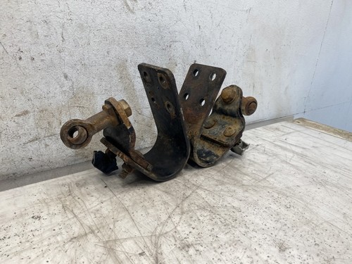 2020 Hood Hinge for Western Star 4700 (674-10448)