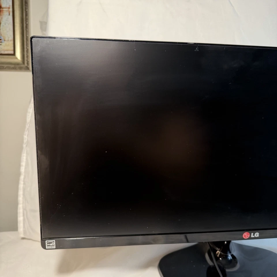 LG 25UM56-P 25.0" 2560 x 1080 60 Hz Monitor - Image 2 of 4