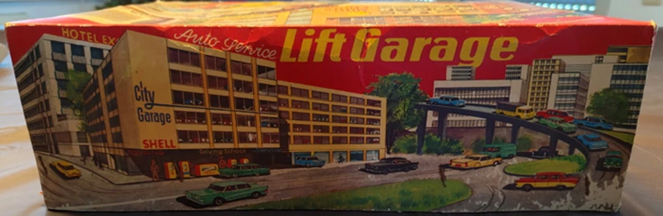 Technofix 308 Lift Garage mit 3 Autos, Aufzugwerk, 50er Jahre, alt - Bild 3 von 4