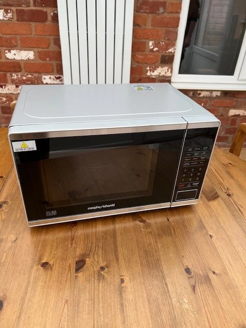 Morphy Richards 20L 800W Microwave Oven & Grill in Silver (AG259)