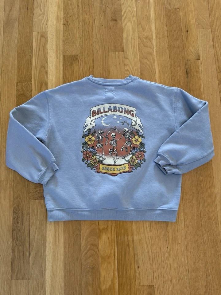 Billabong Women's Small Blue Crewneck Sweatshirt  Floral & Skeleton Graphic   - Image 4 of 4