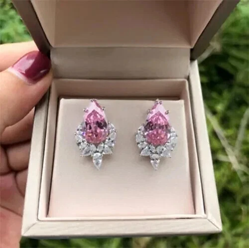 Pendiente con halo de zafiro simulado corte pera de 3 quilates para mujer enchapado en oro blanco de 14 k Foto 3 de 4