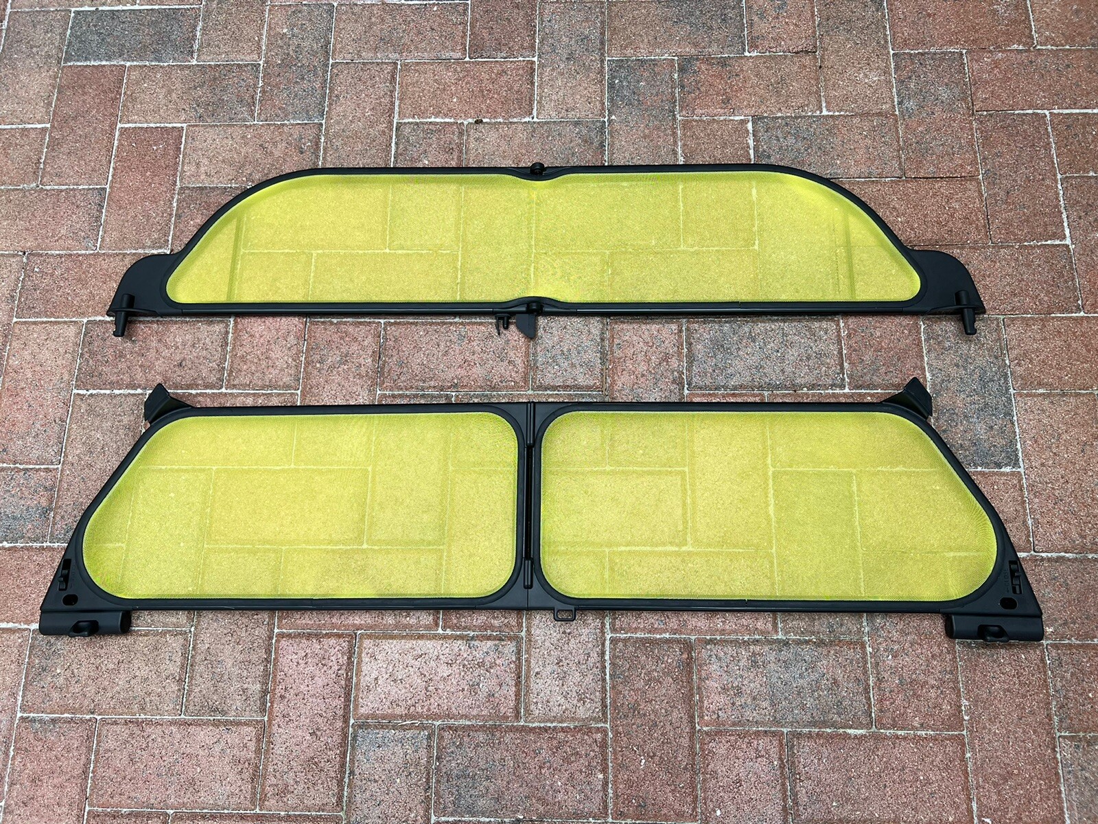 Genuine Ferrari California Wind Deflector Windscreen Kit Yellow 09-16 OEM