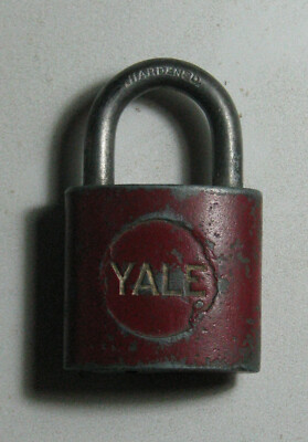 Vintage Red YALE & Towne Mfg Co. Padlock Lock NO KEY a Hard-worker! :)