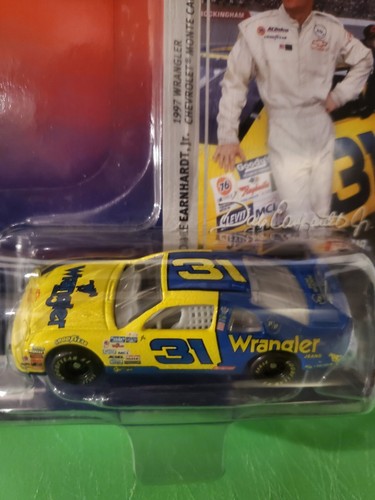 1997 Dale Earnhardt Jr. #31 Wrangler Chevy Monte Carlo 1/64 Winners Circle - Picture 2 of 4