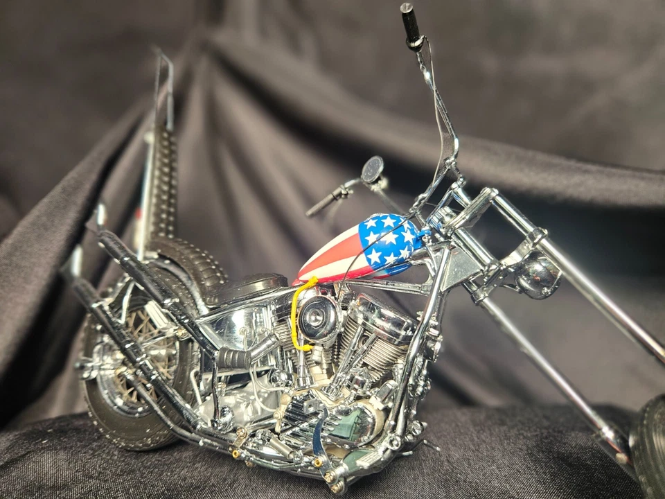 Franklin Mint Harley-Davidson 1968 Easy Rider 1:10 Scale Inv. #4743 - Image 2 of 4