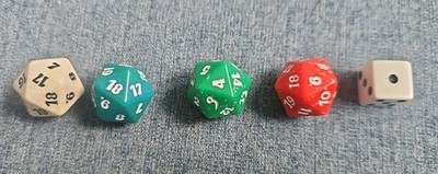 Magic The Gathering. Dice. See Ad. (W5)