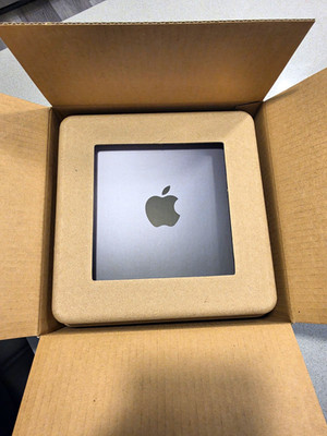 Apple Mac mini 2018 i7 3.2 32gb ram ddr4 128gb ssd lastest sequoia