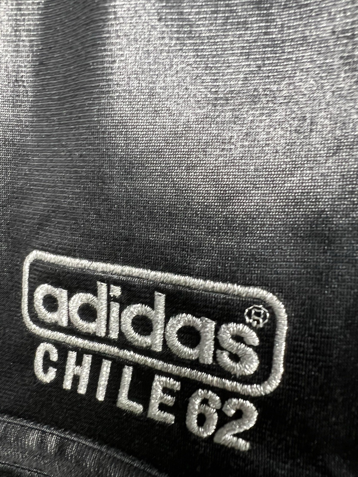 Adidas Chile 62 Sweatshirt Jacket Black Silver Size S Men image 7