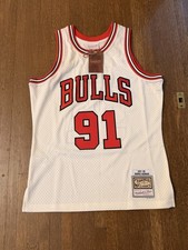 MITCHELL  NESS CREAM TEAM COLOR SWINGMAN JERSEY BULLS 1997 DENNIS RODMAN Medium