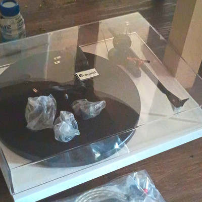 Pro-Ject Debut Carbon EVO Turntable White Base Black Platter w/ Dust Cover