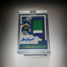 2018 Panini One Football Cards 12