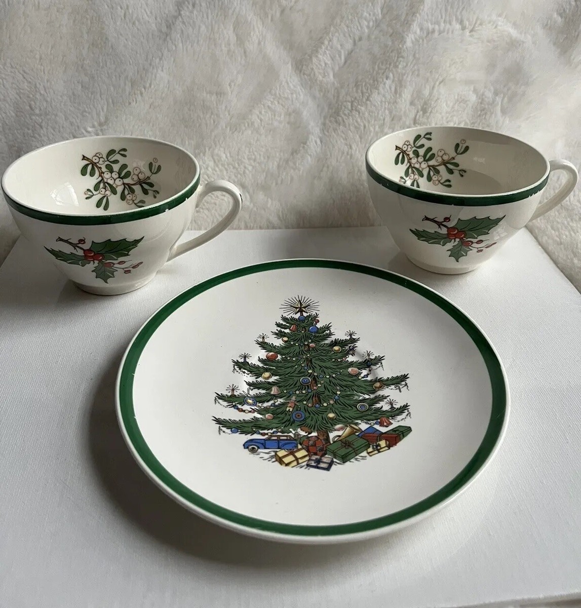 VTG 1930s Plummer Ltd New York Christmas Tree Holly Tea Cups Plate  Saucer