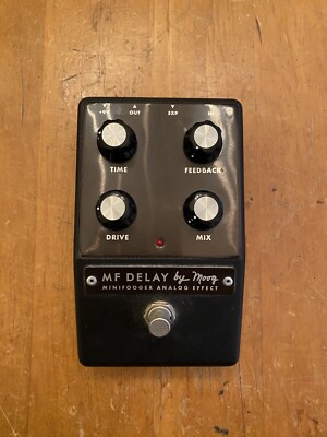 Moog Minifooger MF Delay V1 Analog Delay Effects Pedal