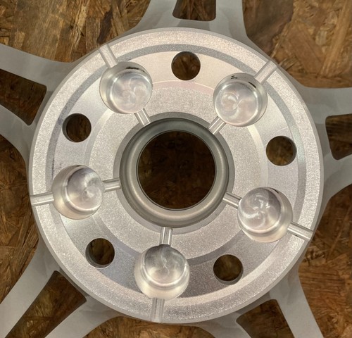 McLaren 12C Rear Wheel 20" 11J 1211B0672CPGSW OEM & NEW - Picture 5 of 8