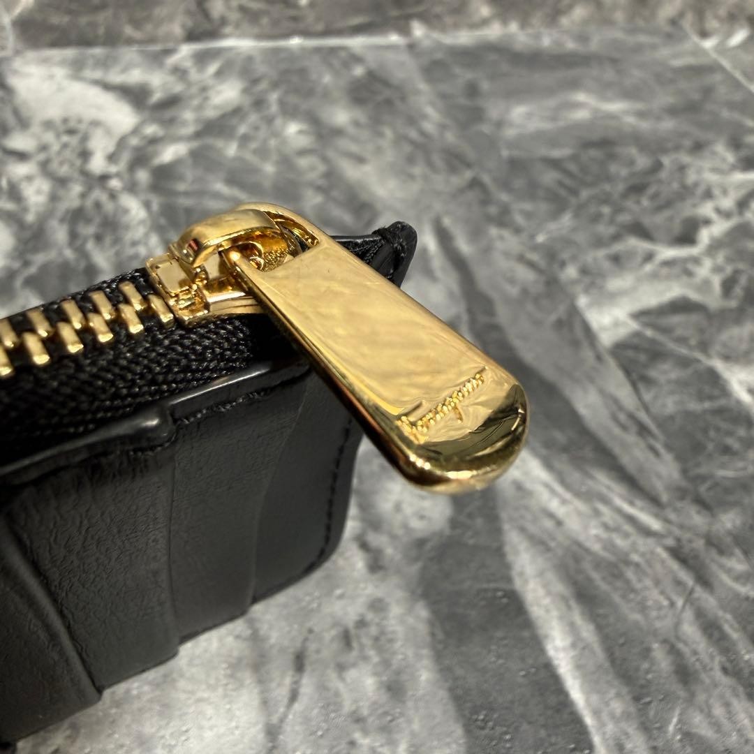 Extremely Beautiful Condition Ferragamo Current V… - image 12