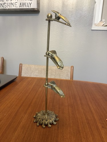 Vintage Glo-Mar Art Works Brass Hand Clip Letter Glove Holder Display Stand