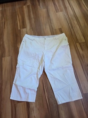 Plus Sized White Capris Jeans